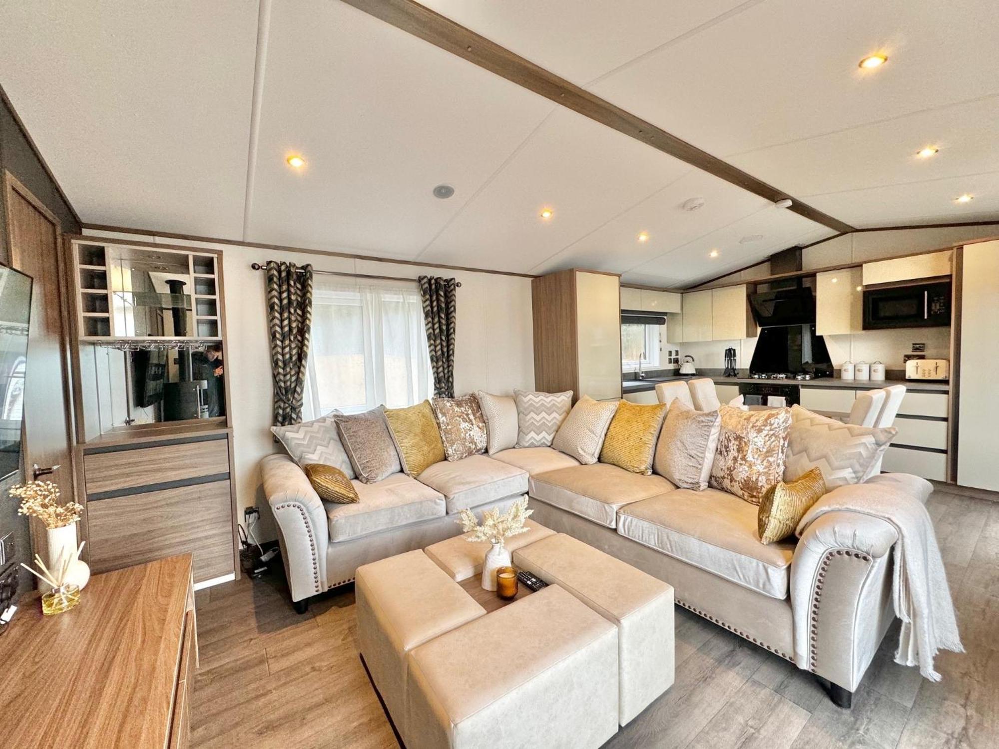 קלית'רו Luxury Langham Lodge מראה חיצוני תמונה